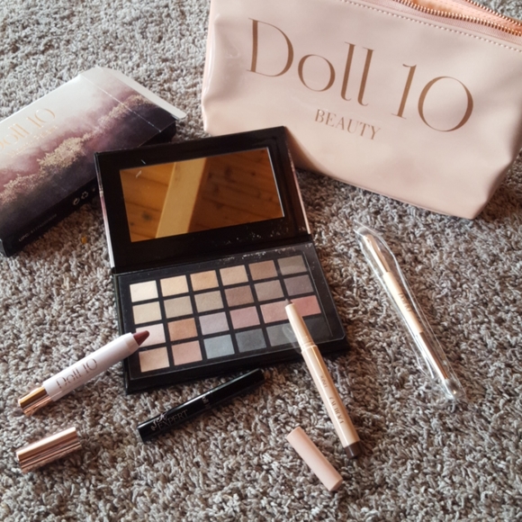 Easy makeup summer essentials